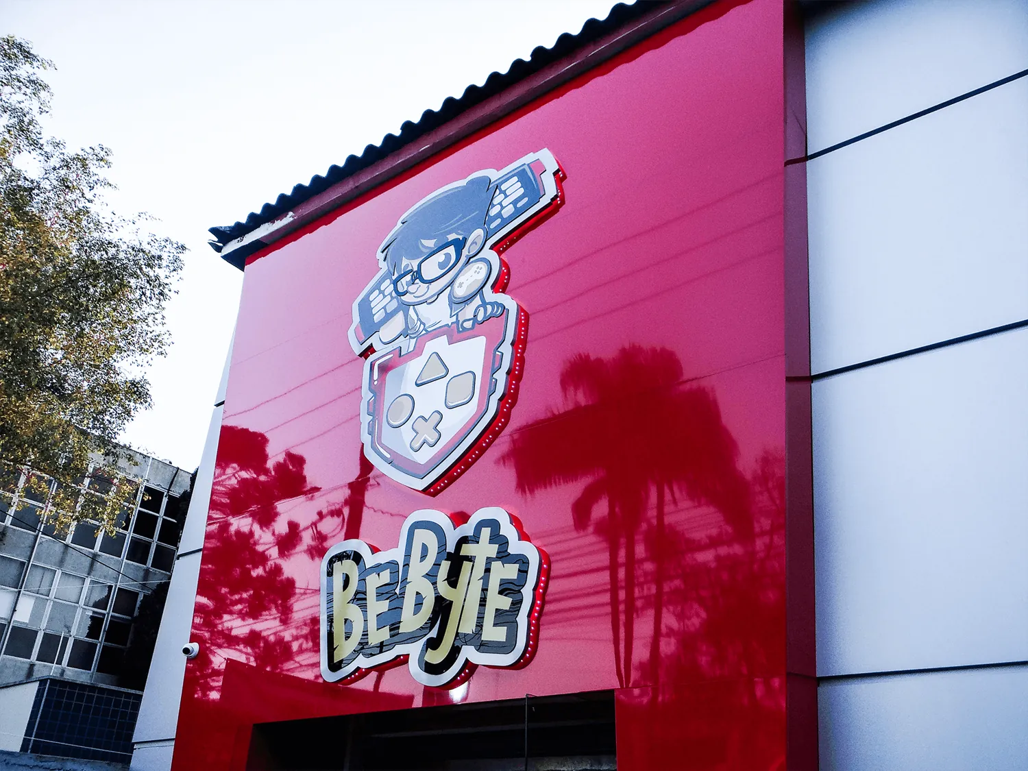 Fachada de um Centro de Inovação BeByte — Santo Amaro/SP
